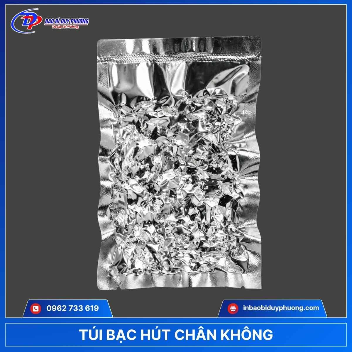 tui nhom bac hut chan khong