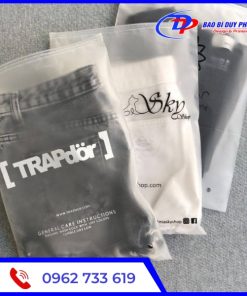 in tui zipper lua mo