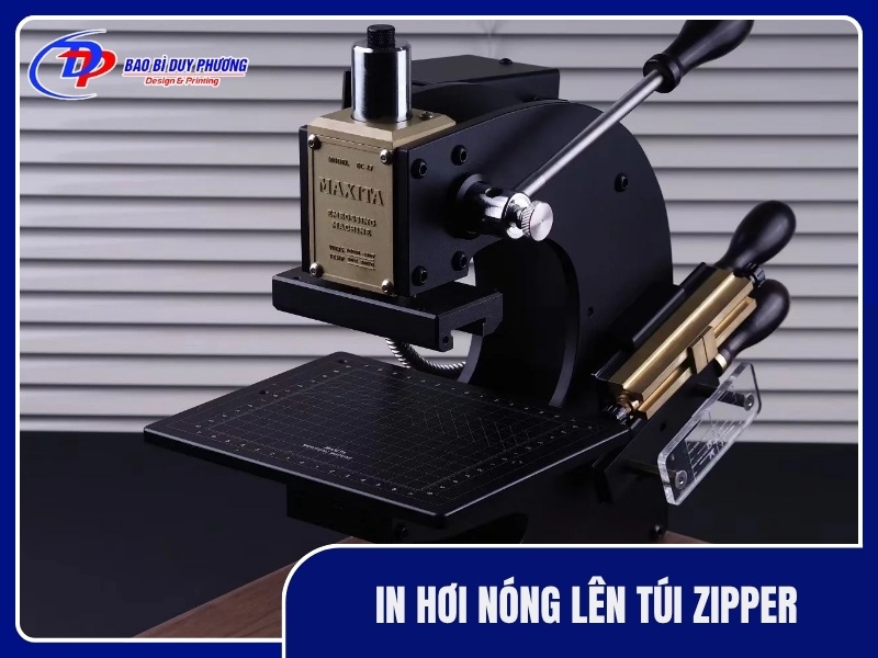 In hoi nong len tui zipper Hot Foil Stamping