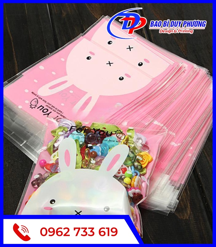 Mau tui HD keo trang trong dung banh keo